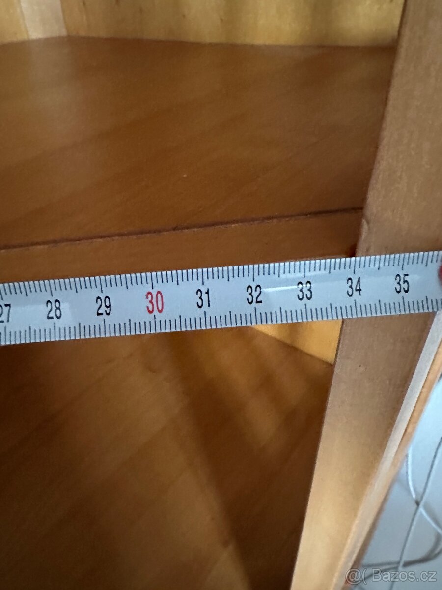 Dřevěná rohová police -masiv - 3