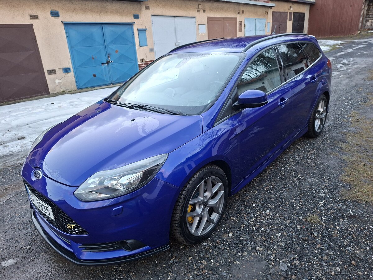 Ford Focus ST - 3