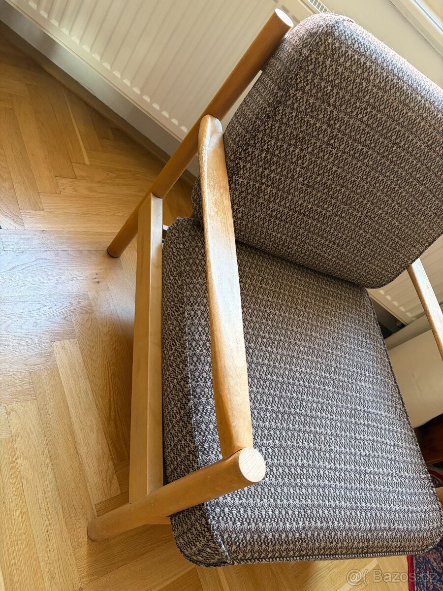 Zachovalá křesla TON - 3