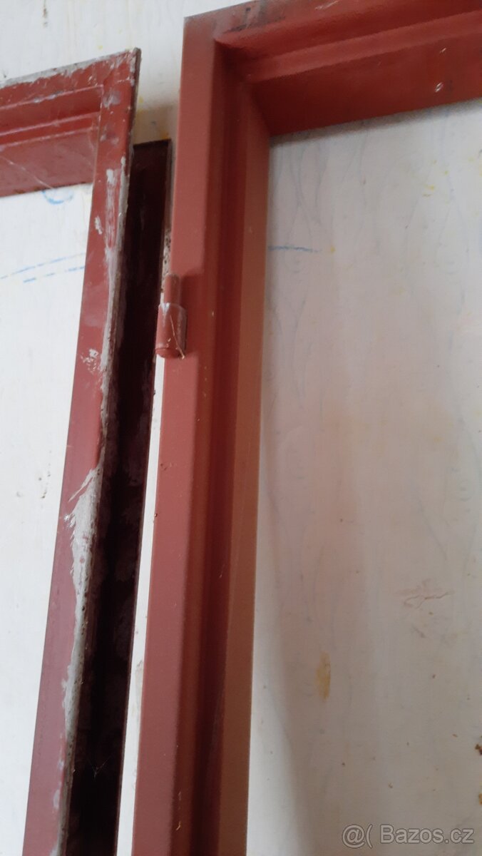 Kovové zárubně 2x70 1x60 - 3