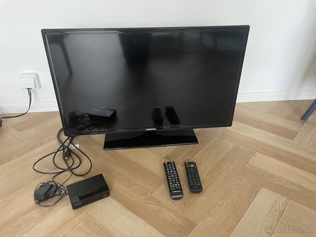 Televize 32" Samsung UE32EH4000 - 3