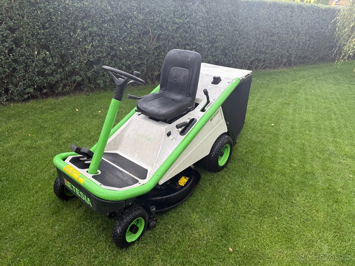 Etesia Bahia s dvouválcovým motorem - 3
