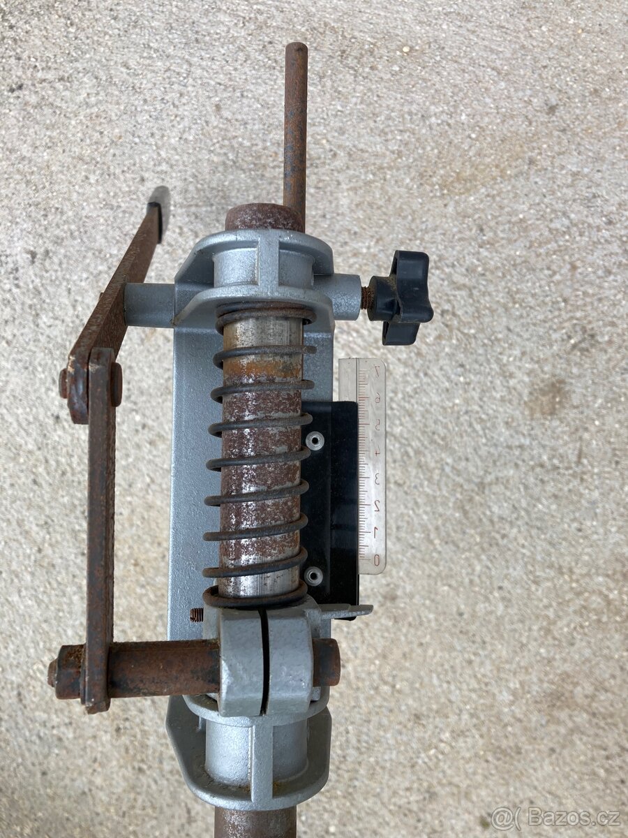 Retro držák ruční vrtačky - 3