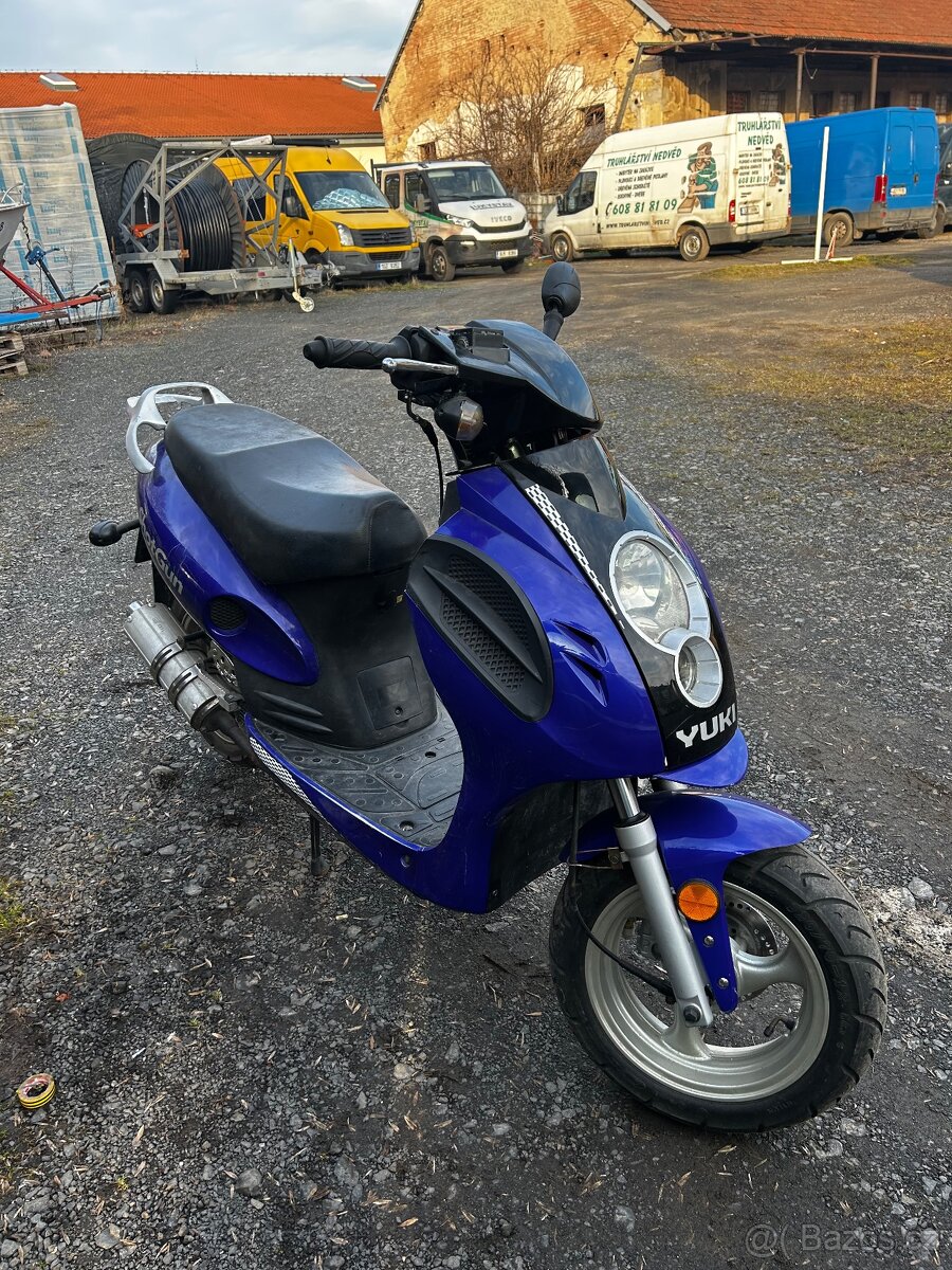 Skútr 50 cc - 3