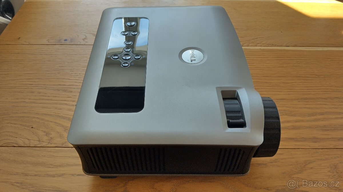 Dell 5100MP-projector specs s technologií DLP. - 3