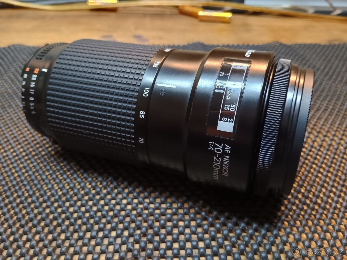 Nikkor AF 70-210 f1:4 - 3