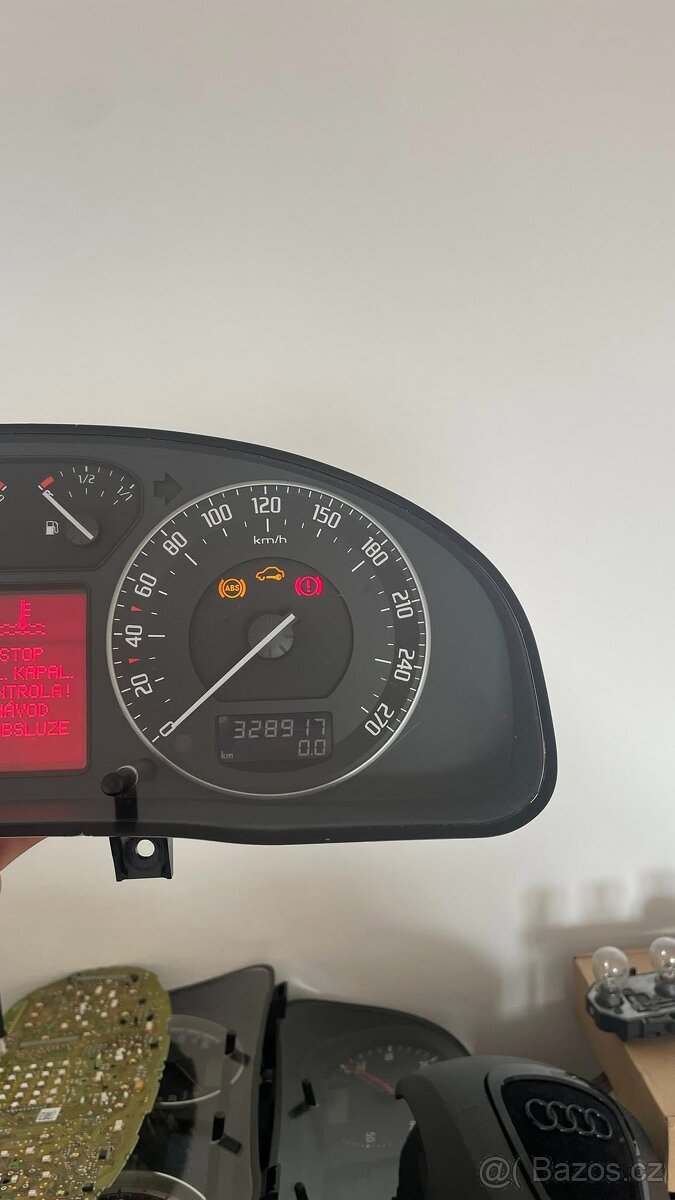 Škoda SuperB budíky maxidot facelift - 3