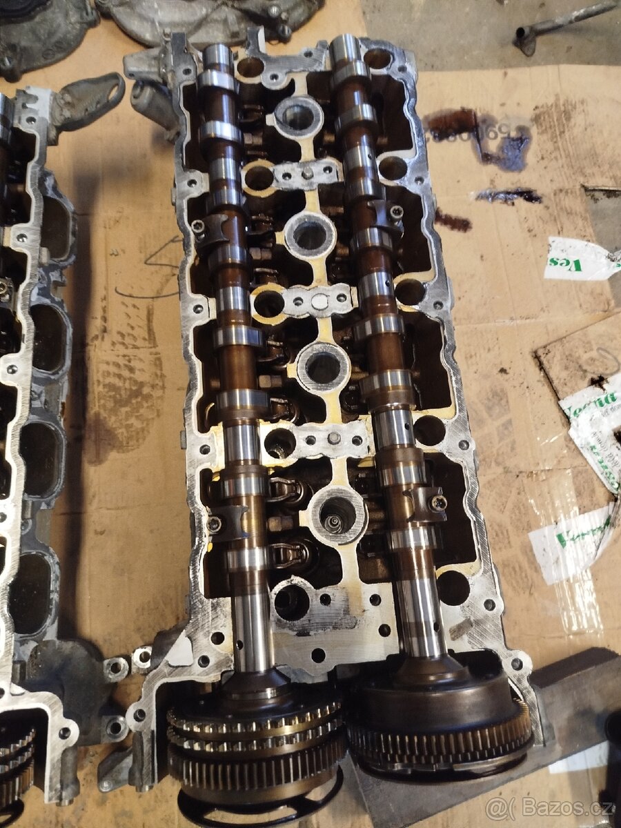 Díly motoru m273 4.7 v8 - 3