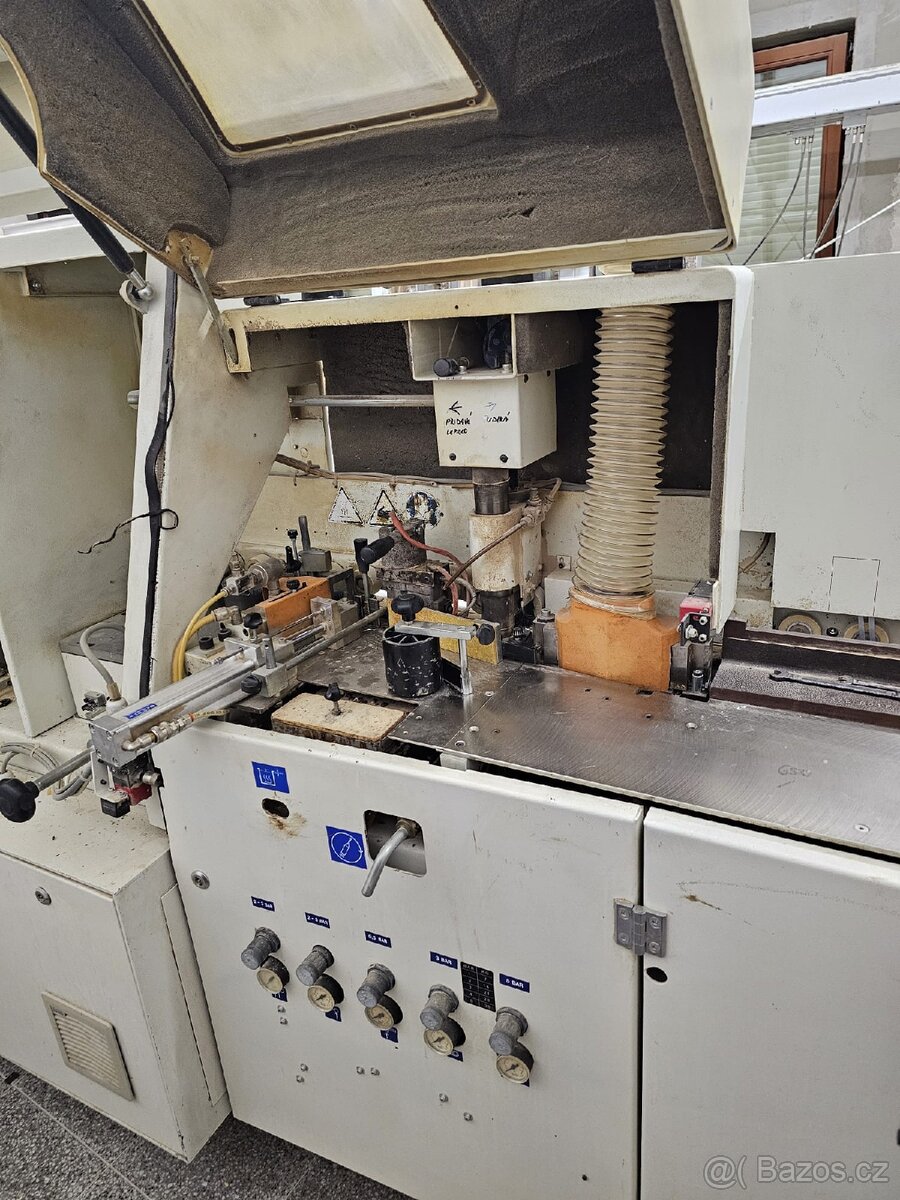 Olepovačka SCM 203 - 3