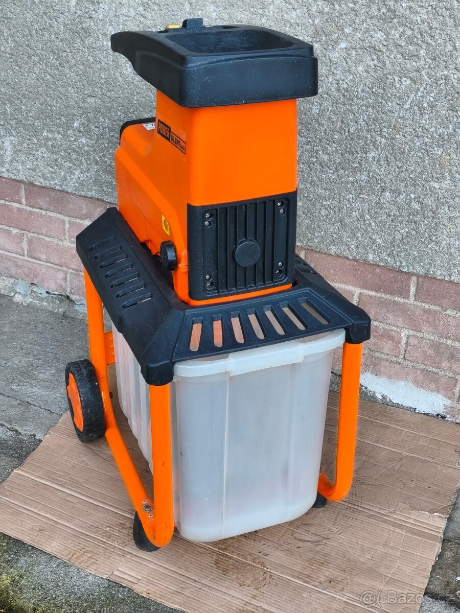 Prodám elektrický Válcový drtič Powersilent 2800 W... - 3
