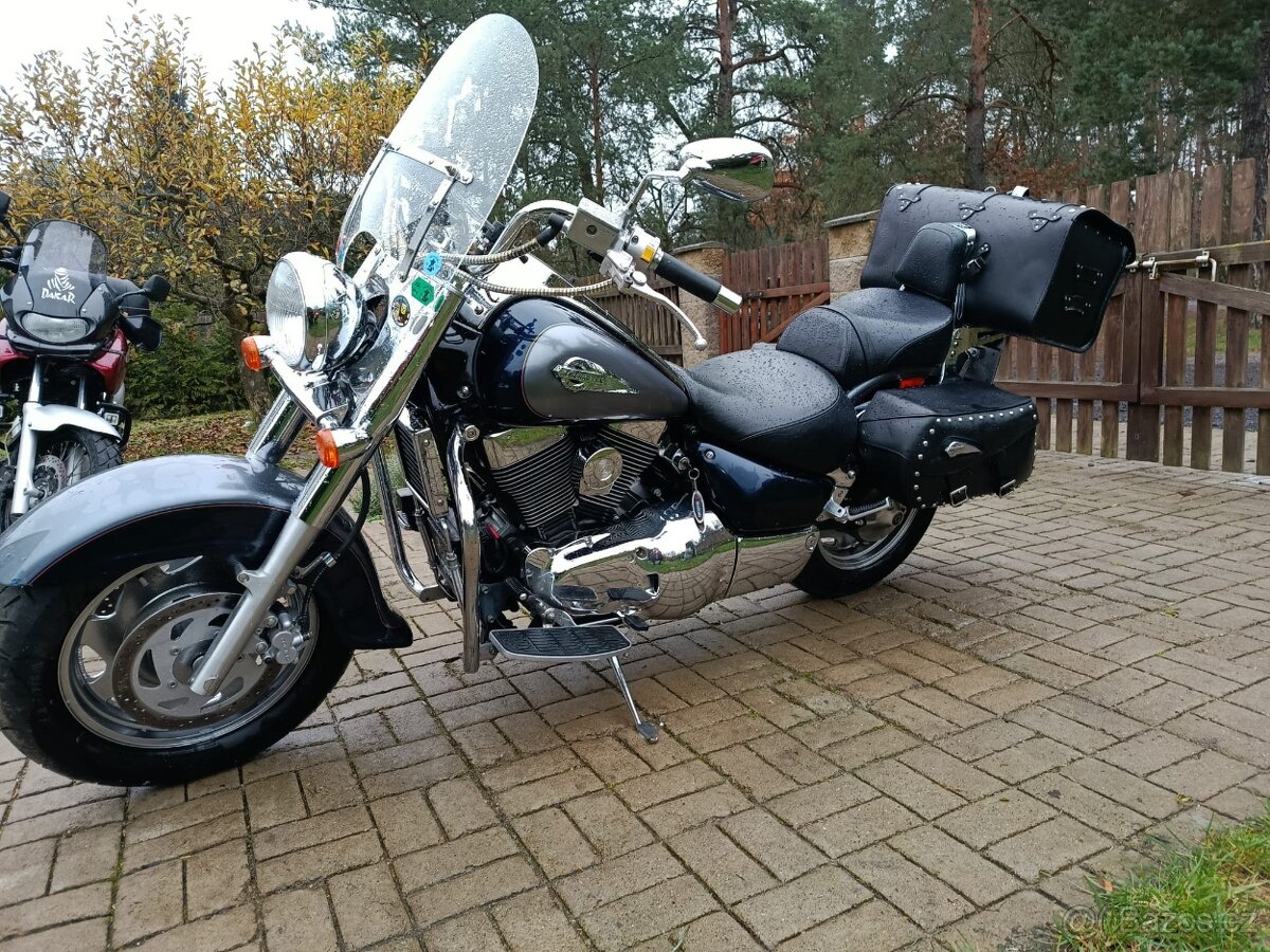 Suzuki VL1500 Intruder - 3