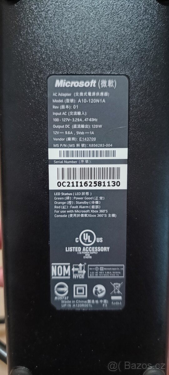 US Xbox 360 w/ 11 games + power converter - 3