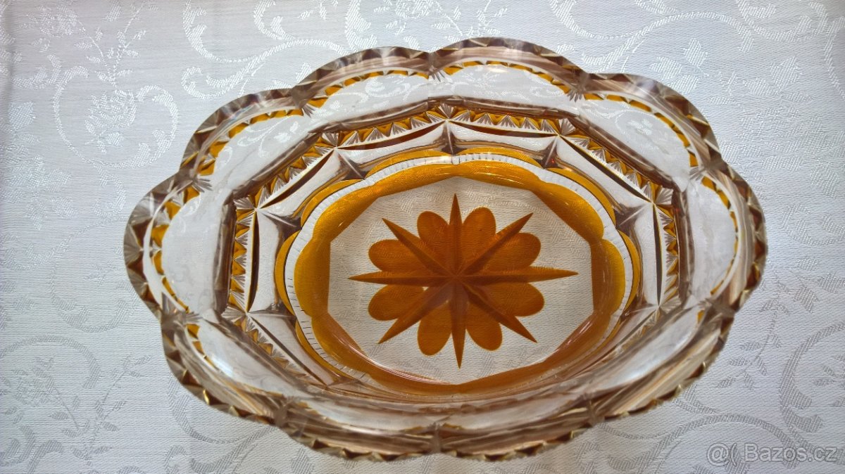 Starožitná mísa z broušeného skla - 3