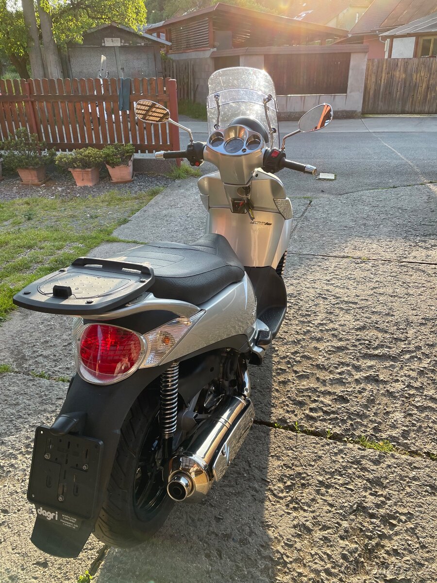 Aprilia Scarabeo 500 - 3