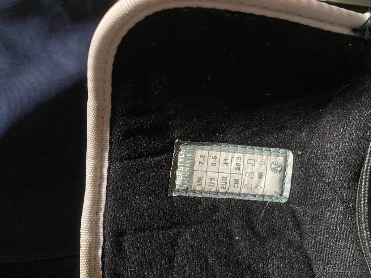 Prodám snowboard i boty - 3