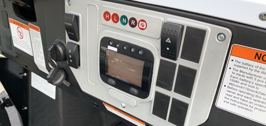 LINHAI Electric UTV LH50DU E-5S Euro5 bílá - 3