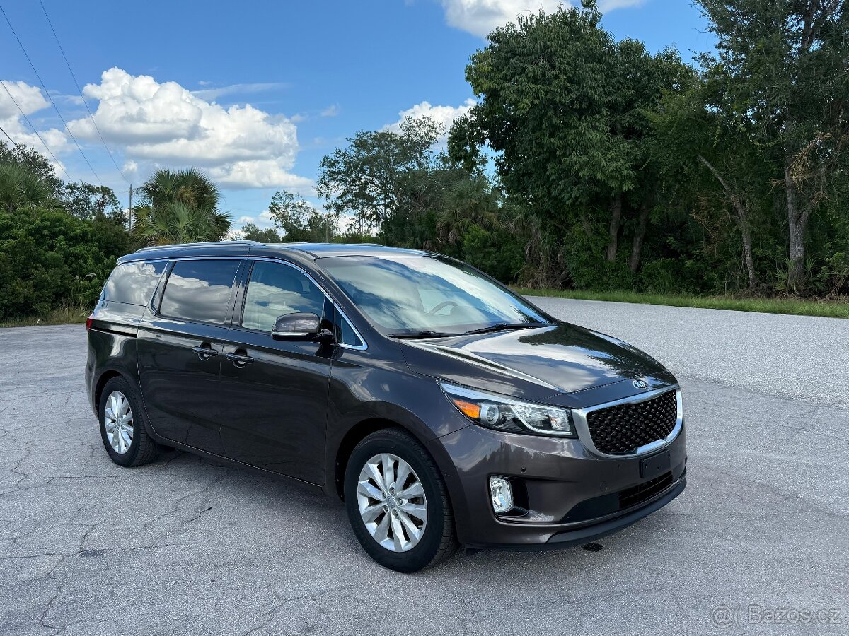 Kia Sedona EX 3.3 V6 - 3
