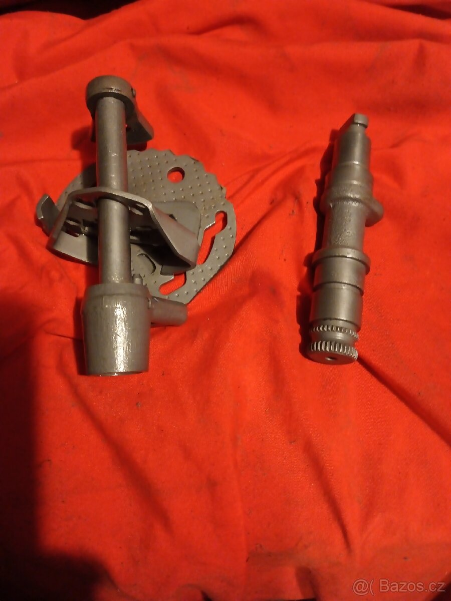 Kulisa řazení nakopavačka hřídel řazení ČZ možná jawa - 3