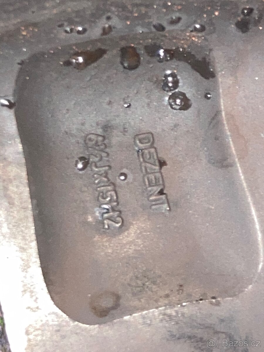 5x100 R15 disky Dezent - 3