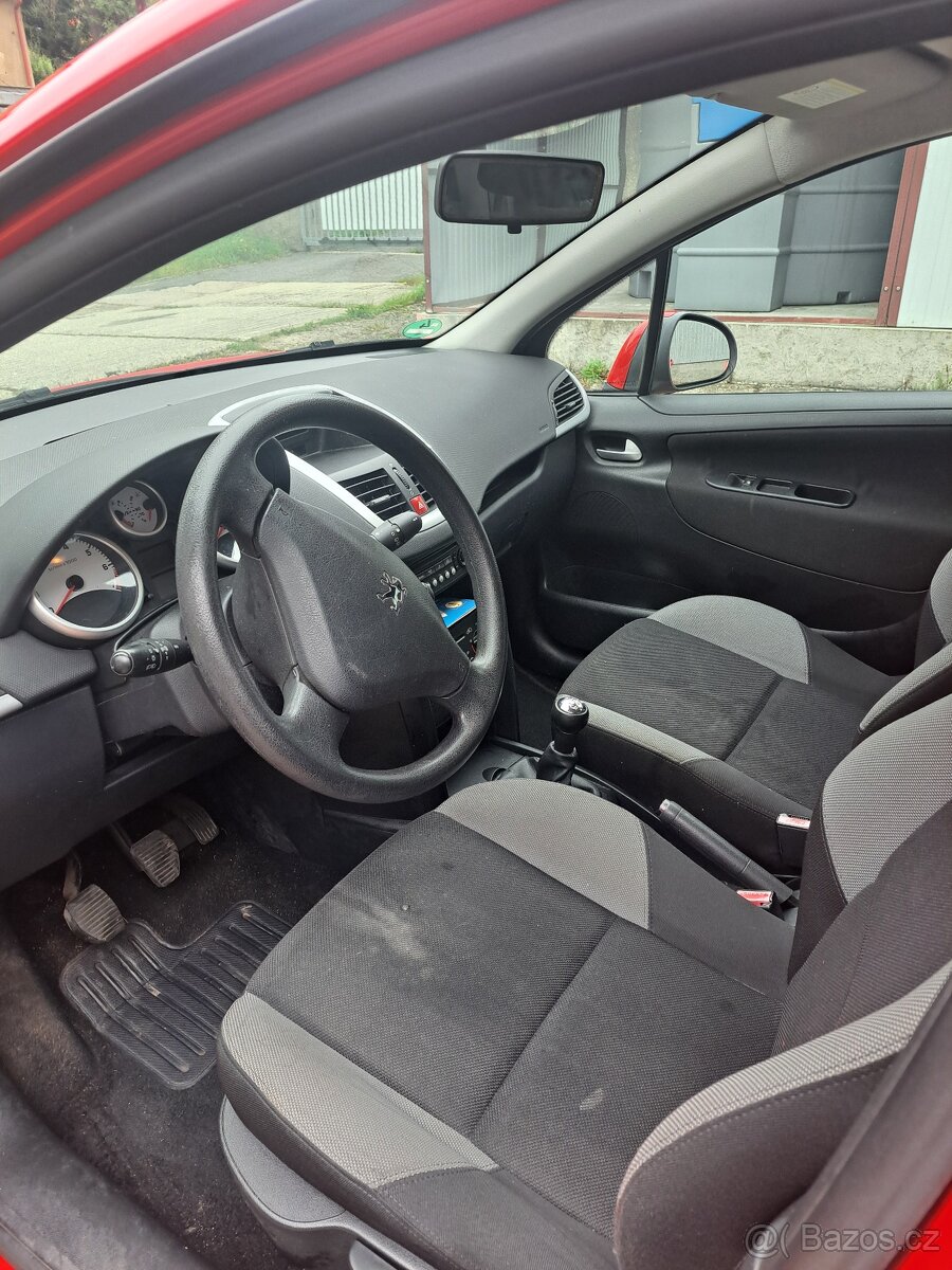Peugeot 207, 1.4 - 3
