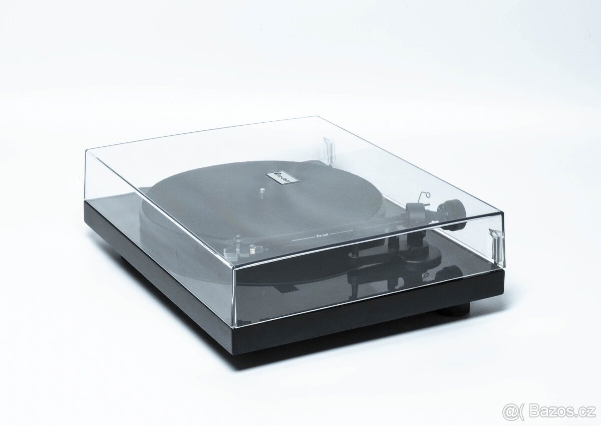 Pro-ject Debut III - 3