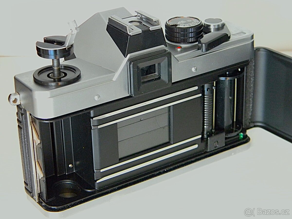 Praktica MTL5 - tělo - 3