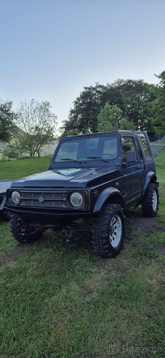 Suzuki Samurai - 3