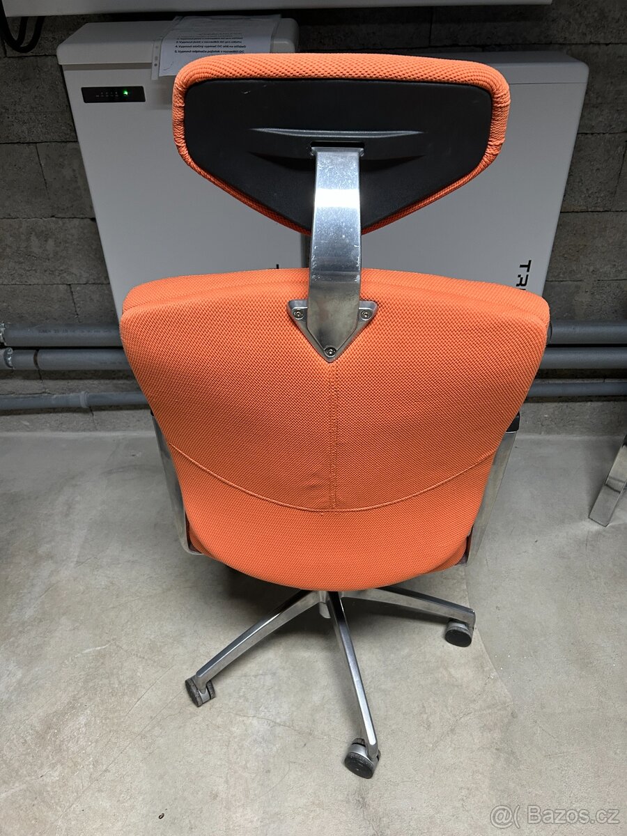 Kancelářské křeslo v dobrém stavu - 3