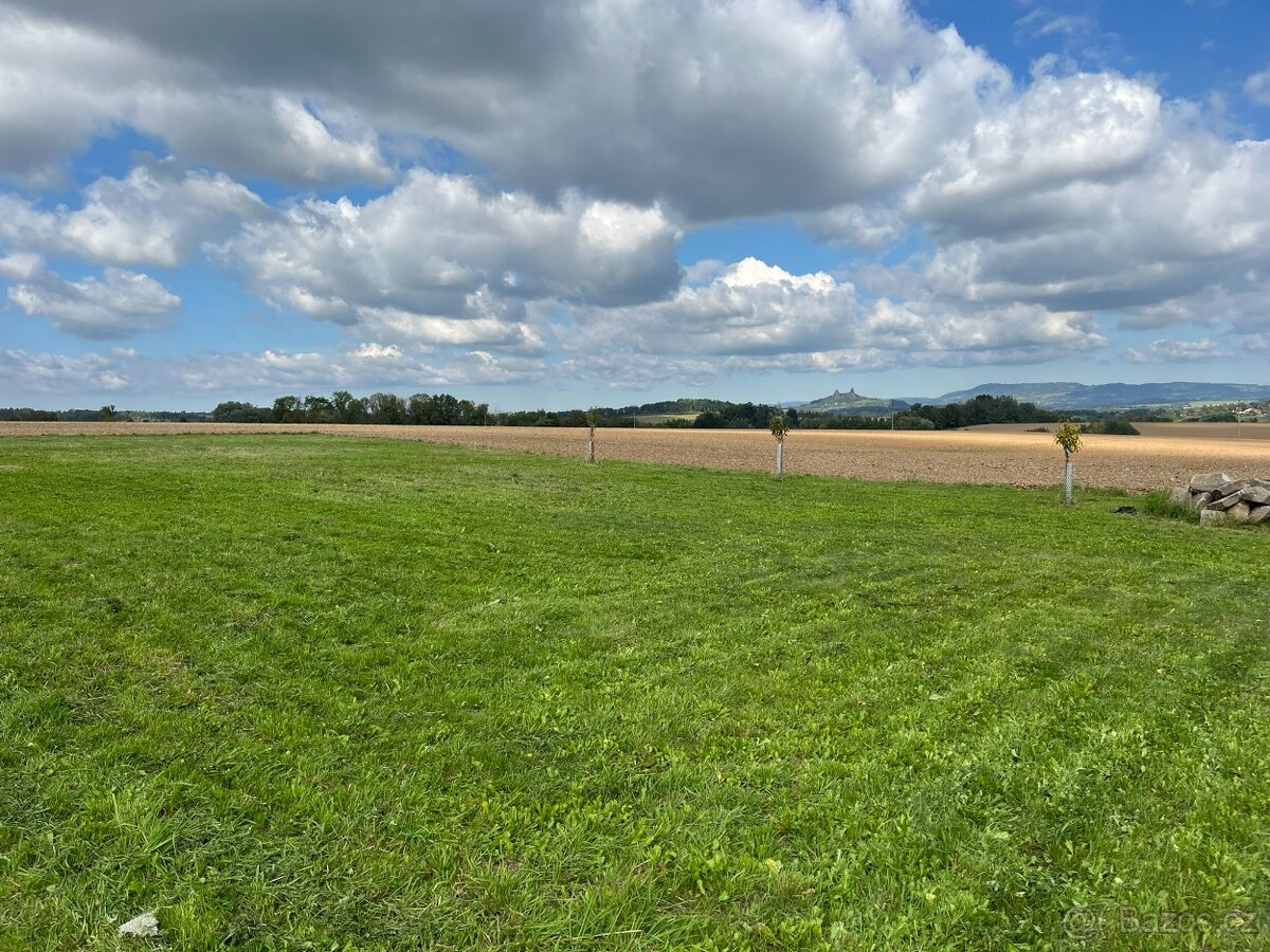 Stavební pozemek (3980 Kč/m2)–s výhledem na Trosky/Český ráj - 3