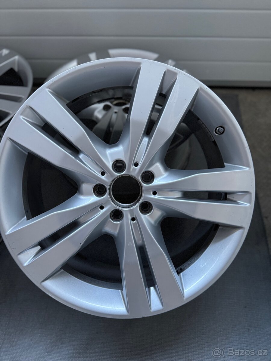 ORIGINÁLNÍ ALU KOLA MERCEDES R20 - 3