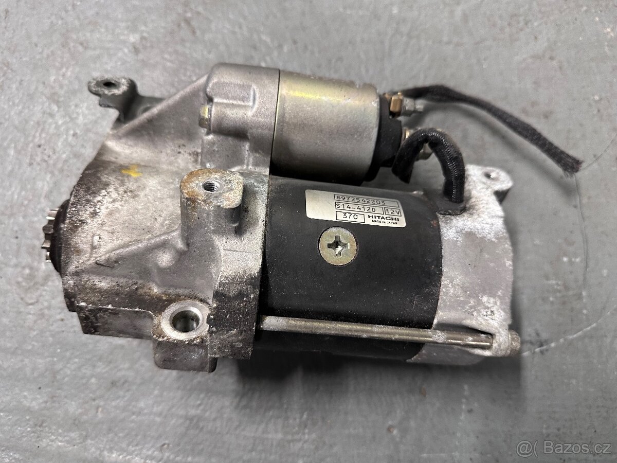 Opel Signum Vectra 3.0CDTi Turbo a příslušenství motoru - 3