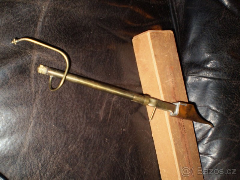 Jehla na javánskou batiku, 1924 - 3