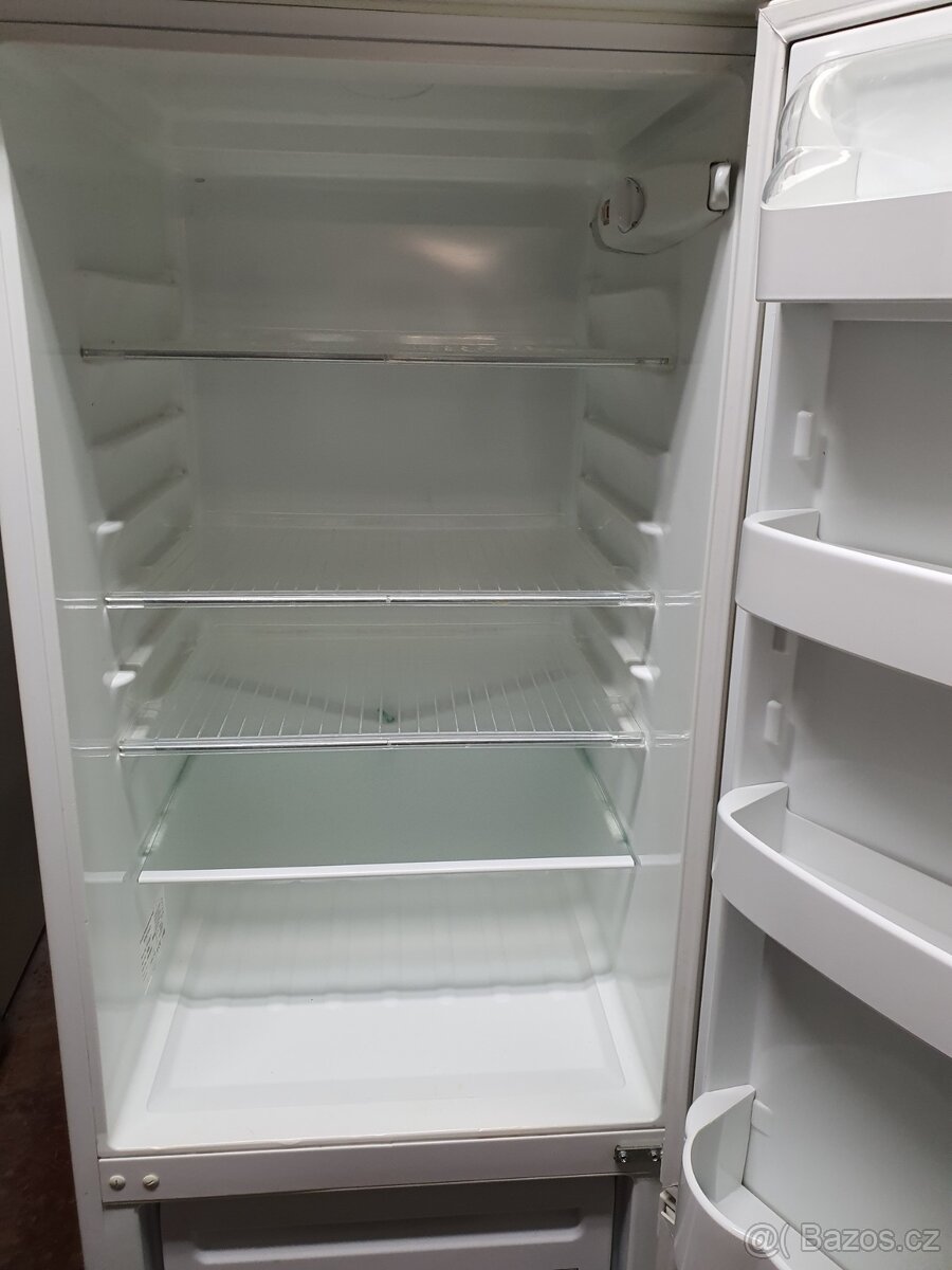 velká lednice + mrazák 3 šuplíky a DOVOZ - 3