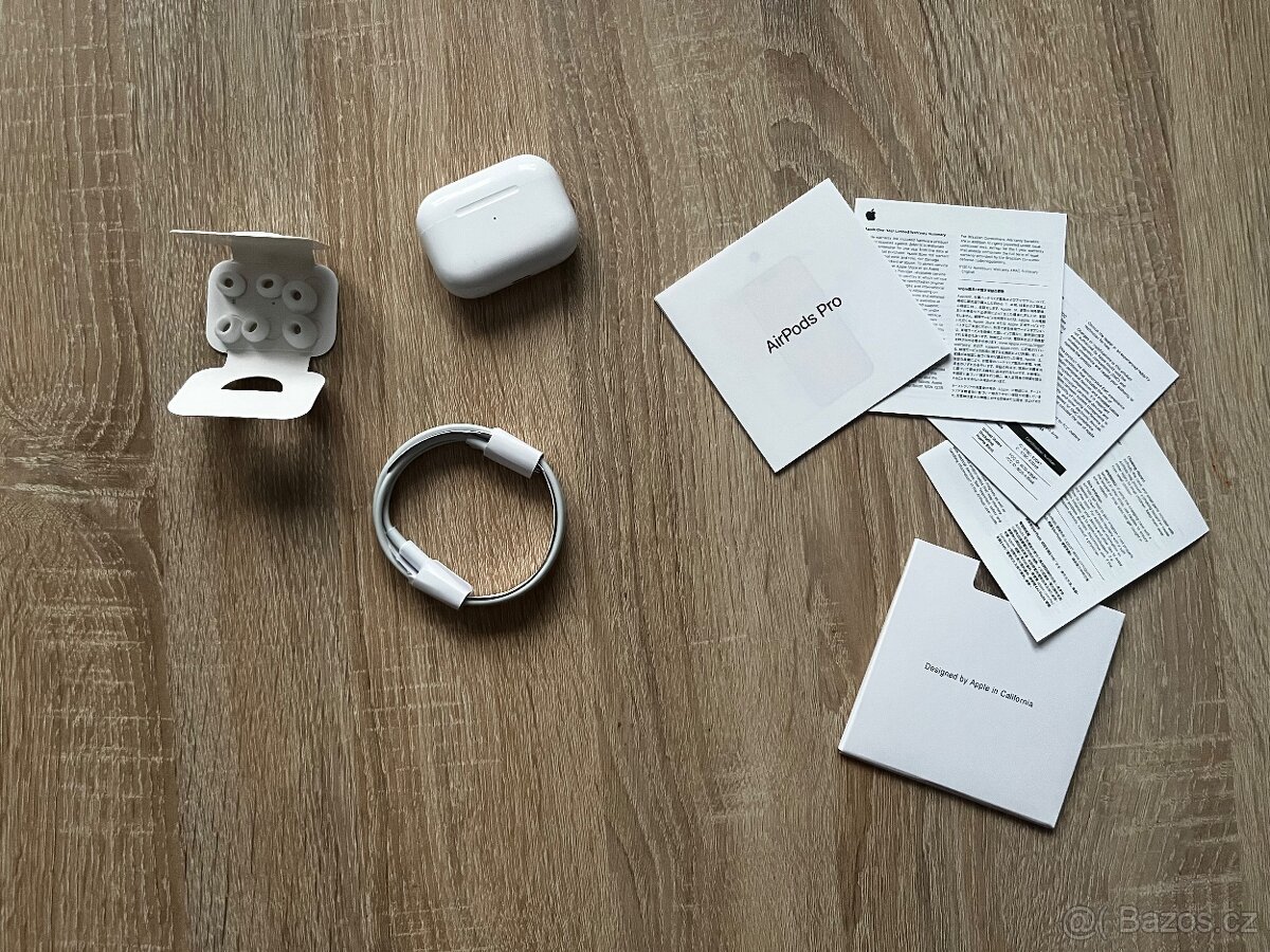 Apple AirPods Pro 2 - 3