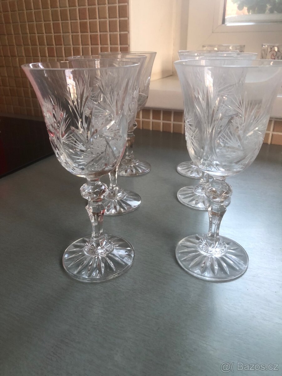 Sada 6 broušených sklenic na víno - 3