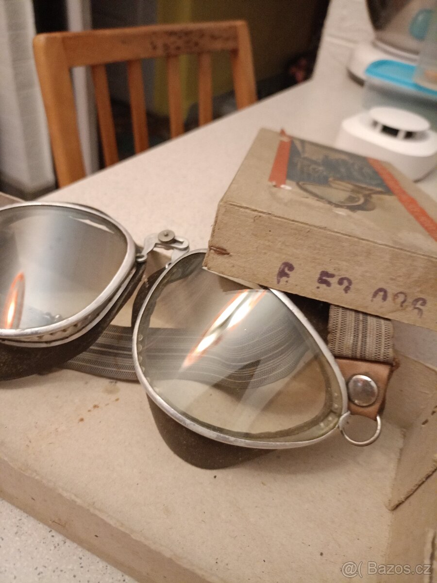 Starší brýle - 3