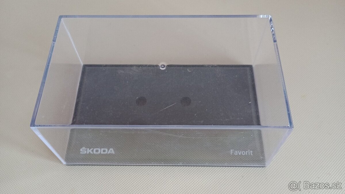 Vitrína Favorit Abrex - 3