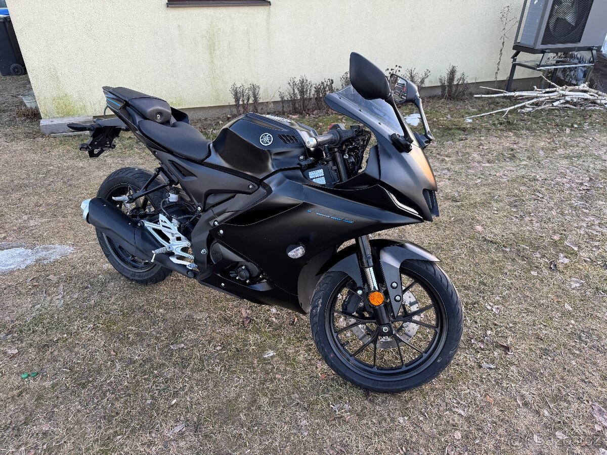Yamaha Yzf r125 - 3