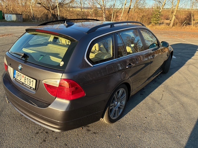 Prodej BMW řada 3 e90 Touring - 3