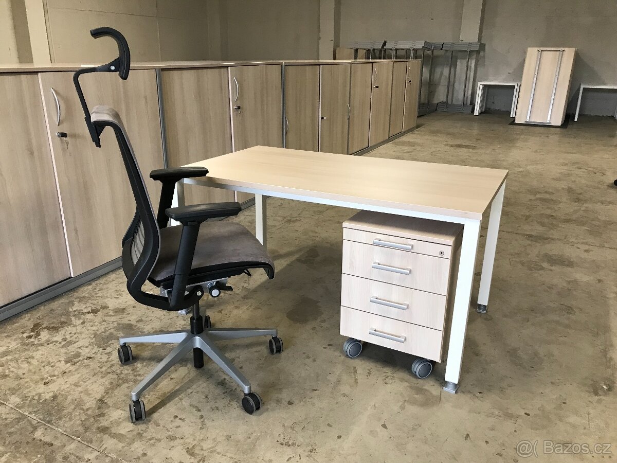 Prodám kancelářské stoly Narbutas - 3