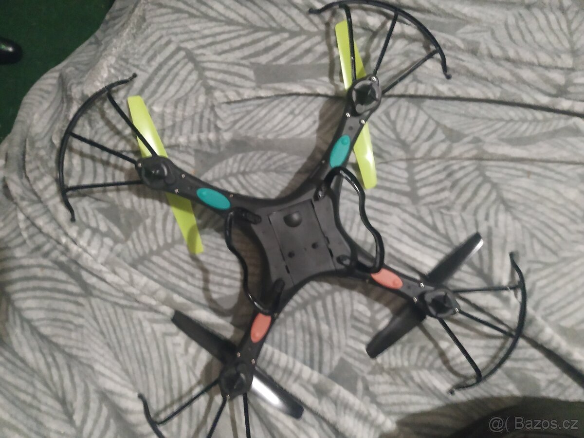Plně funkční dron. - 3