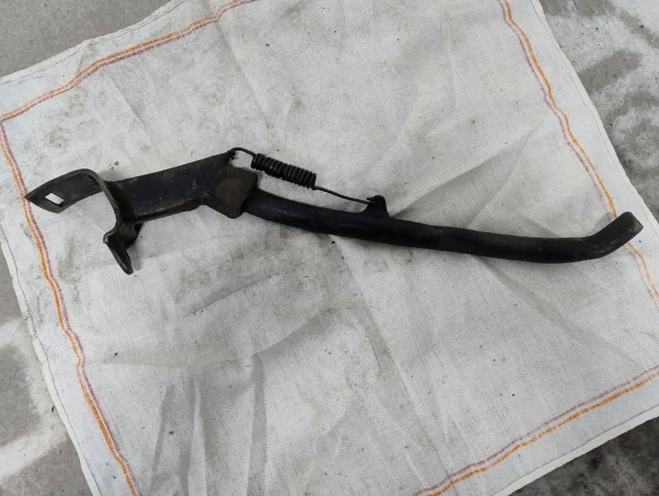 BOČNÍ STOJAN JAWA - 3