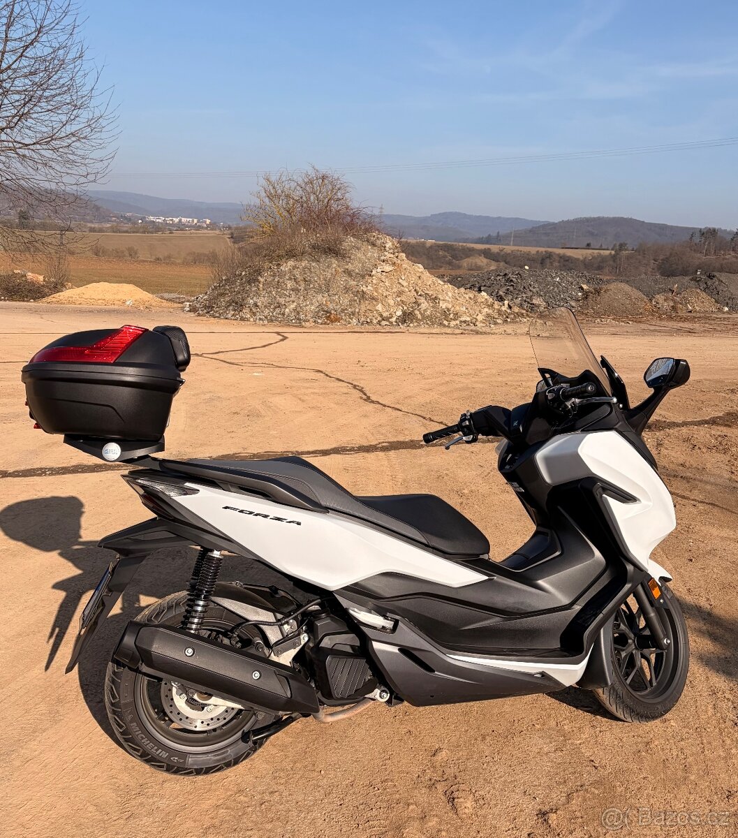 Honda Forza 125ccm - 3