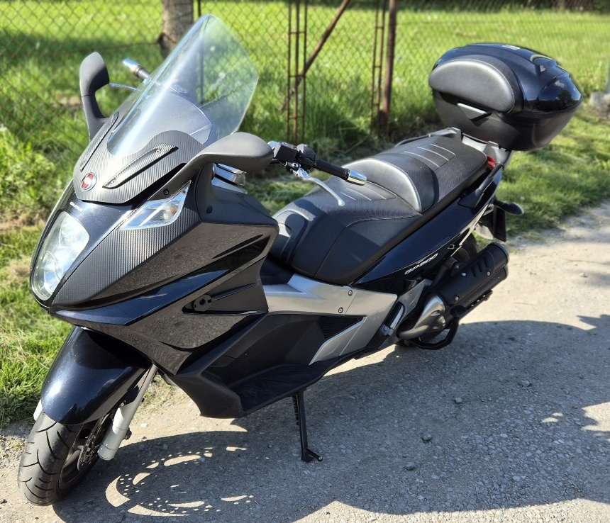 Gilera GP800 - 3