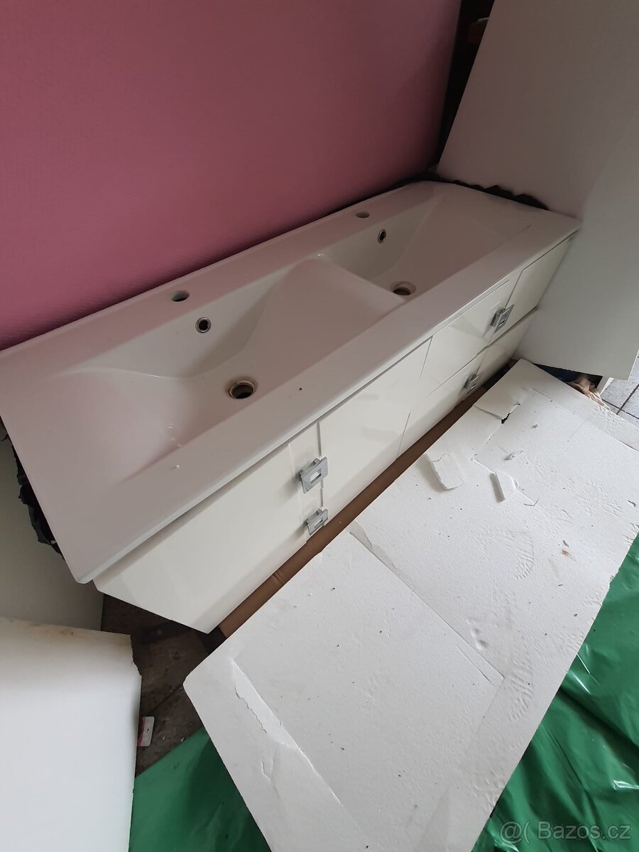Dvojumyvadlo se skrinkou - 3