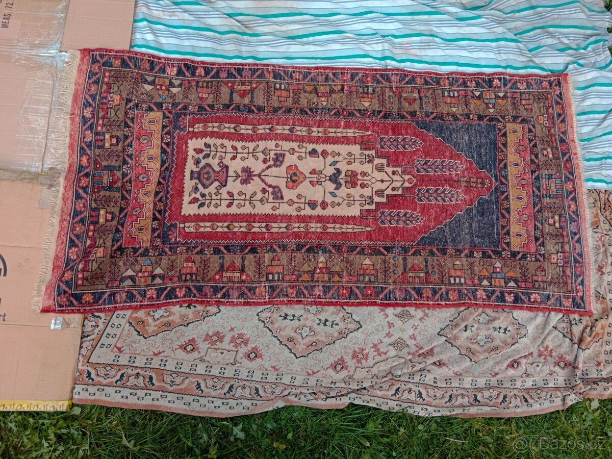 Krásný starý ručně tkaný zachovalý koberec č.3 - 3