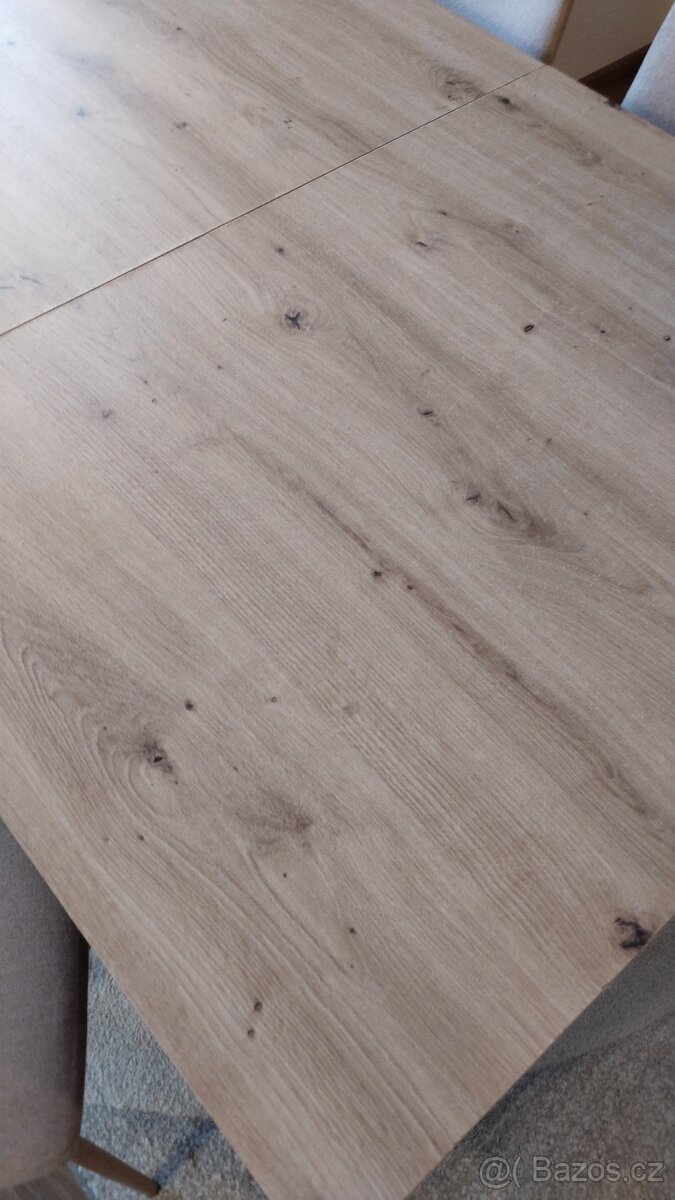 Stůl a 4 židle - 3