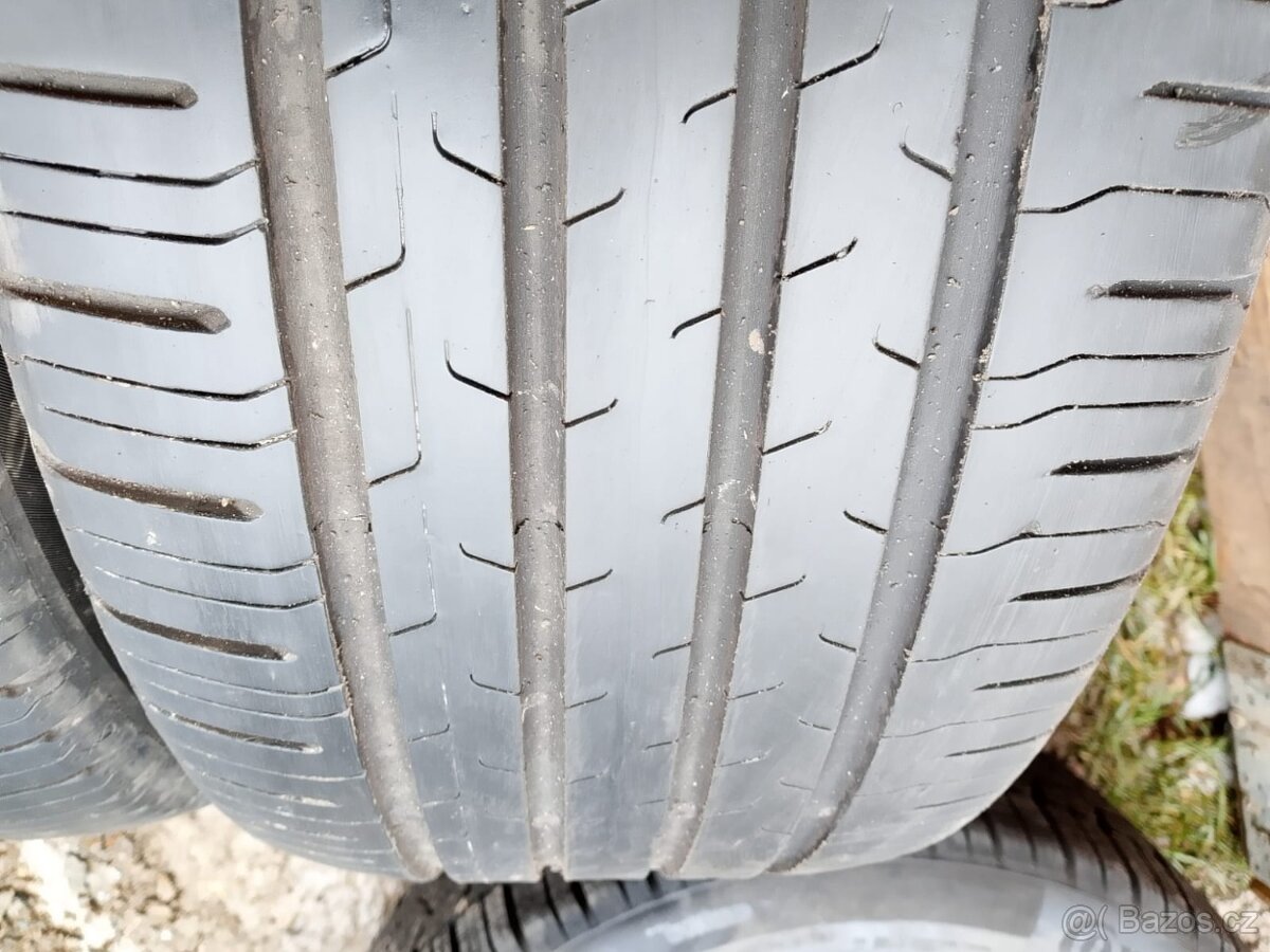 235/45/18 94w Continental - letní pneu 2ks - 3