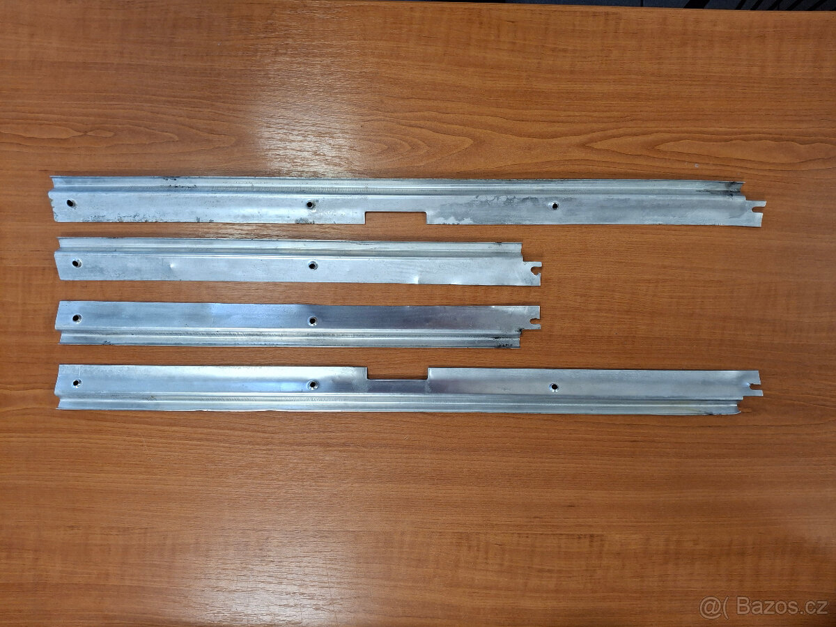 ŠKODA 105 / 136 - LIŠTY KOBERCŮ - 3