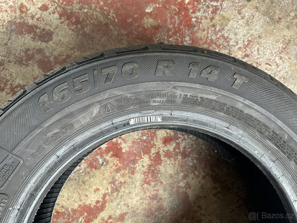 Pneu 165/70 R14 - 3